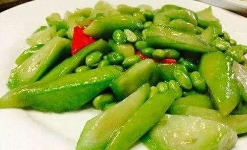 丝瓜炒毛豆吃瓜,夏日清新家常菜,吃瓜也能养生