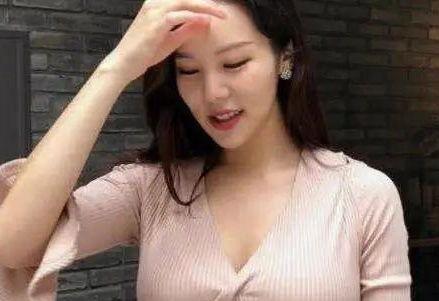 吃瓜反差圆脸,揭秘圆脸女神的另类魅力